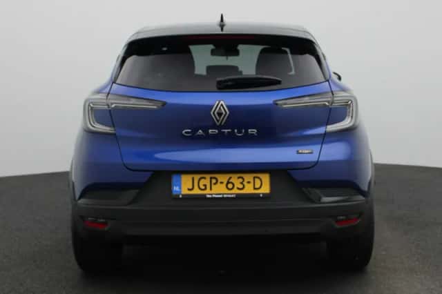 Renault Captur (2025) thumbnail 5
