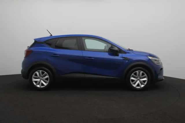 Renault Captur (2023) thumbnail 6