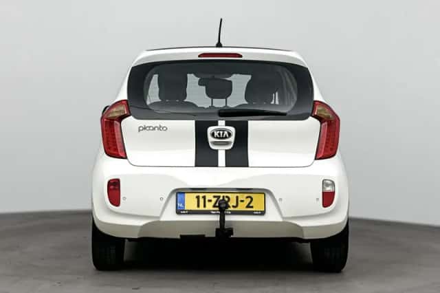 Kia Picanto (2013) thumbnail 3