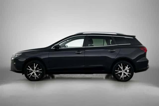 MG MG5 (2022) thumbnail 2