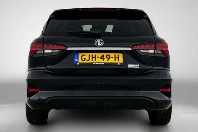 MG MG5 (2022) thumbnail 3
