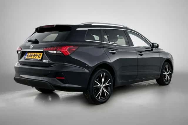 MG MG5 (2022) thumbnail 4