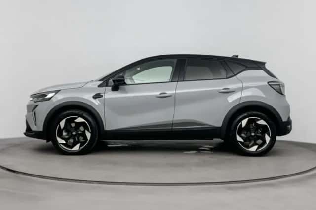 Renault Captur (2025) thumbnail 2