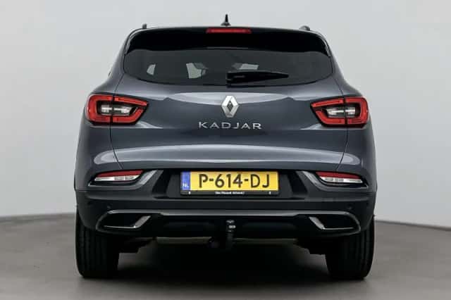 Renault Kadjar (2022) thumbnail 3