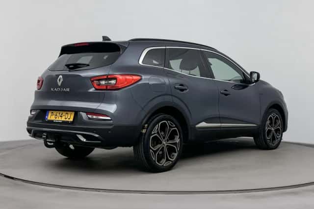 Renault Kadjar (2022) thumbnail 4