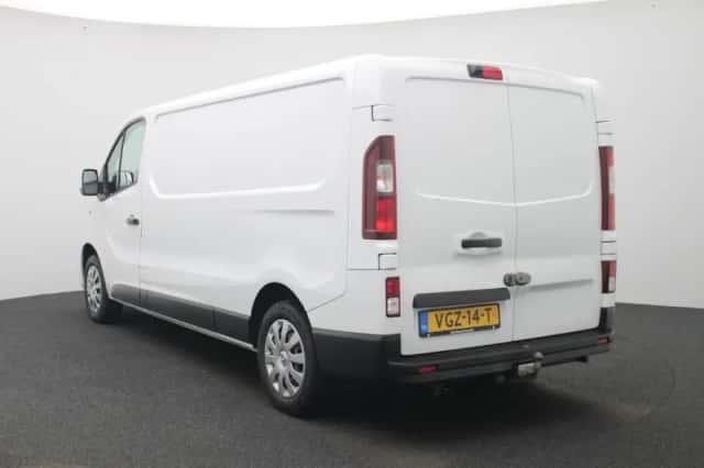 Renault Trafic (2021) thumbnail 2