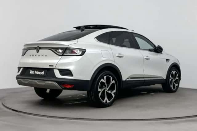 Renault Arkana (2024) thumbnail 4