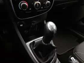 Renault Clio (2016) thumbnail 15