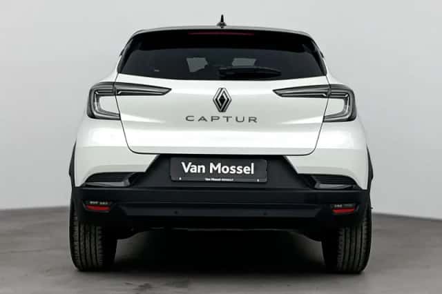Renault Captur (2025) thumbnail 3