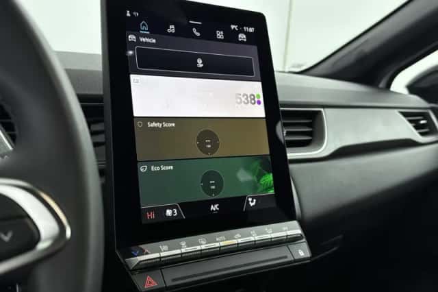Renault Captur (2025) thumbnail 6