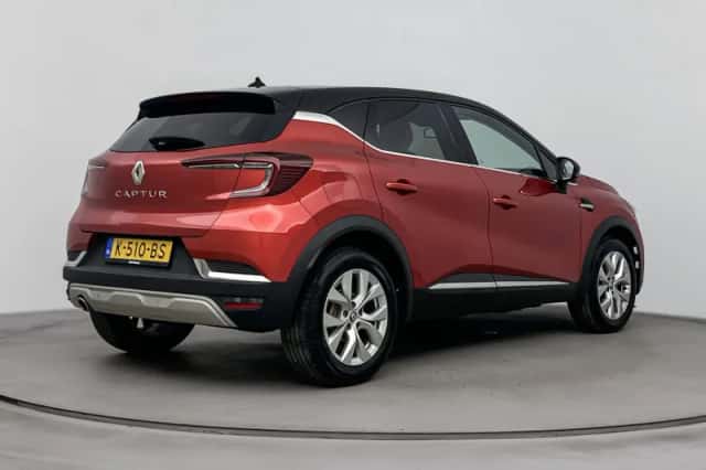 Renault Captur (2020) thumbnail 4