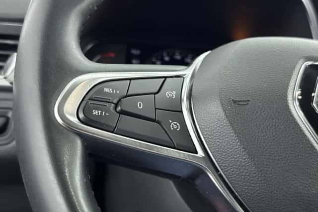 Renault Captur (2020) thumbnail 6