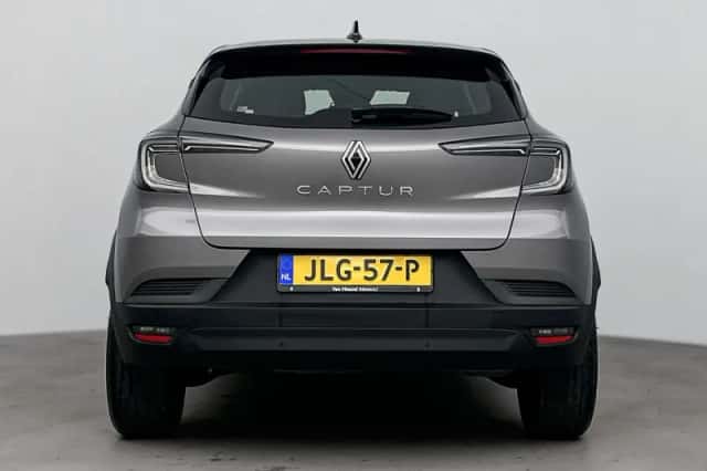 Renault Captur (2025) thumbnail 3