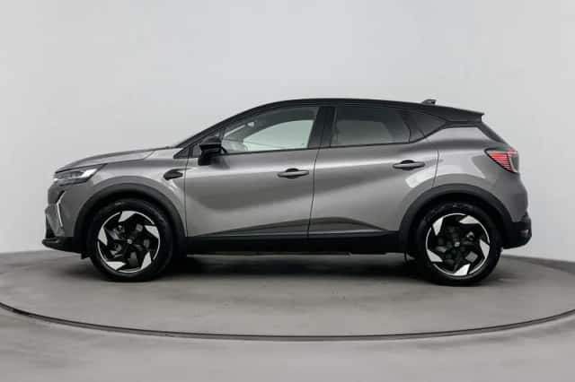 Renault Captur (2025) thumbnail 2