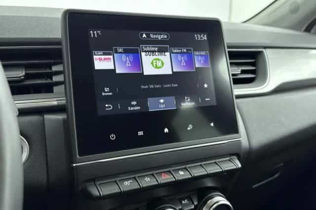 Renault Captur (2020) thumbnail 6