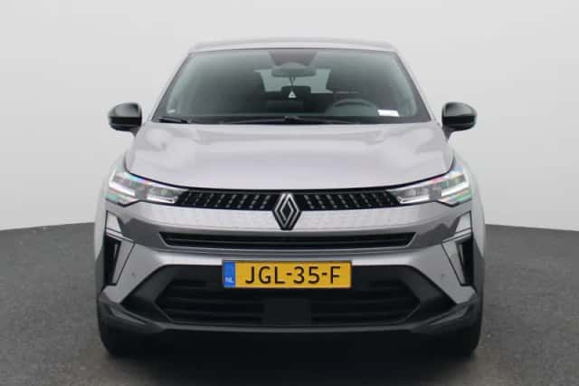Renault Captur (2025) thumbnail 3
