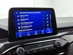 Ford Kuga (2021) thumbnail 14