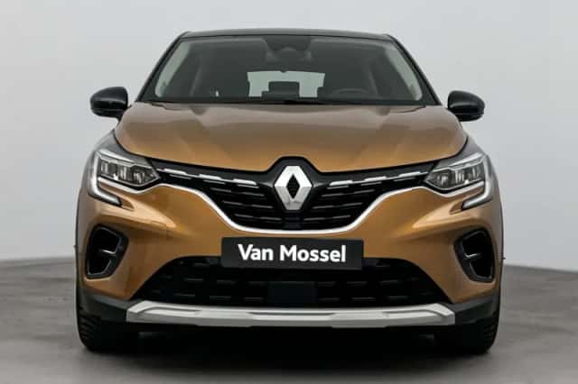 Renault Captur (2022) thumbnail 5