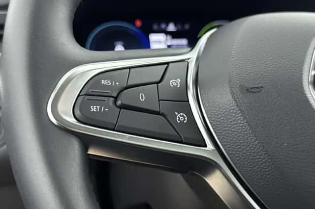 Renault Captur (2022) thumbnail 6