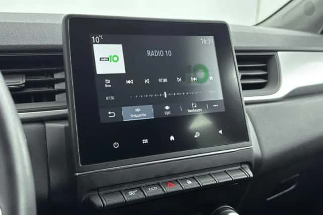 Renault Captur (2021) thumbnail 6
