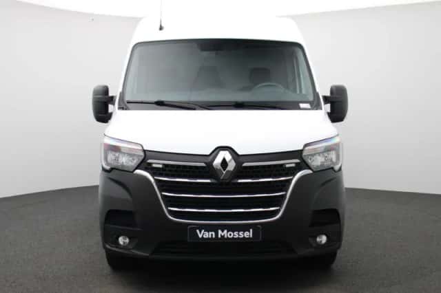 Renault Master (2023) thumbnail 3