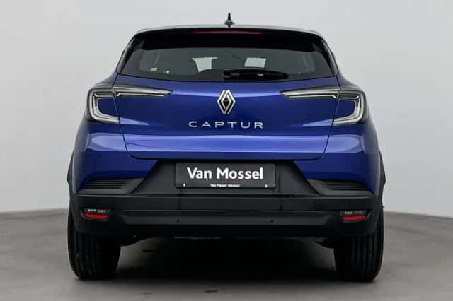Renault Captur (2025) thumbnail 3