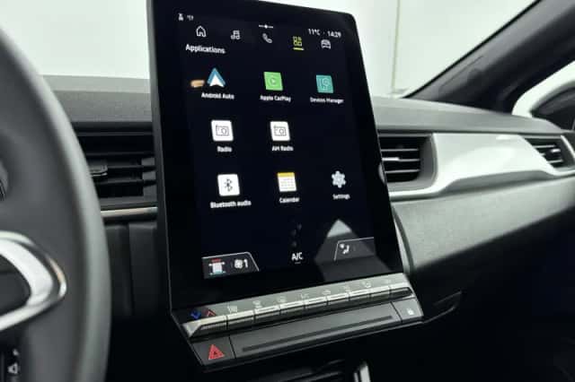 Renault Captur (2025) thumbnail 6