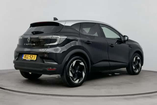 Renault Captur (2025) thumbnail 4