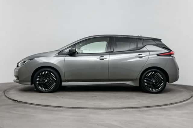 Nissan Leaf (2024) thumbnail 2