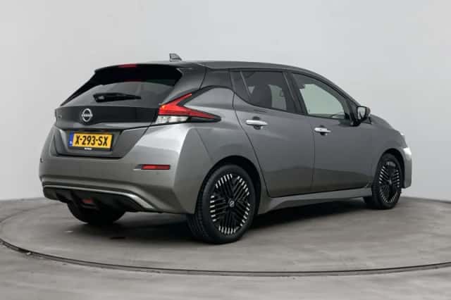 Nissan Leaf (2024) thumbnail 4