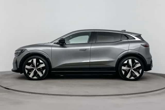 Renault Mégane E-Tech (2025) thumbnail 2
