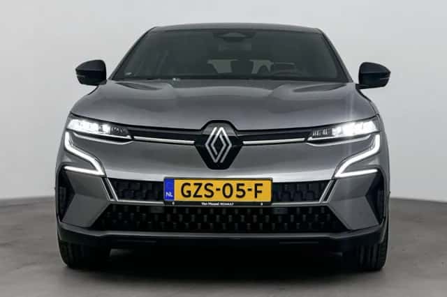 Renault Mégane E-Tech (2025) thumbnail 5
