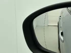 Renault Captur (2023) thumbnail 16