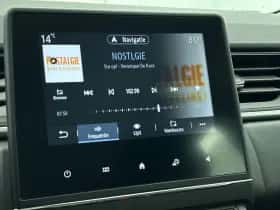 Renault Captur (2023) thumbnail 25