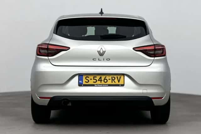 Renault Clio (2023) thumbnail 3
