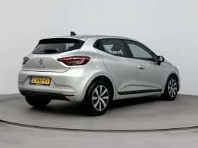 Renault Clio (2023) thumbnail 4