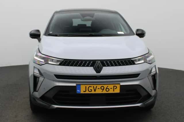 Renault Captur (2025) thumbnail 3