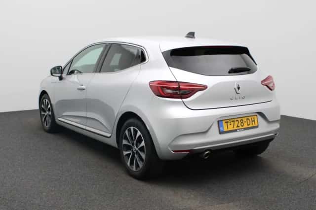 Renault Clio (2023) thumbnail 2