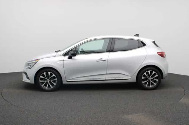 Renault Clio (2023) thumbnail 4