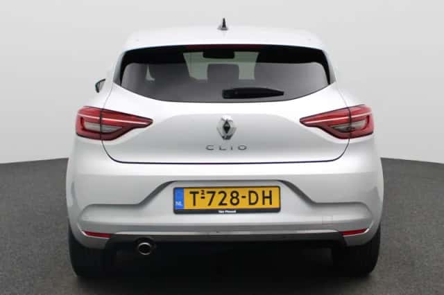 Renault Clio (2023) thumbnail 5