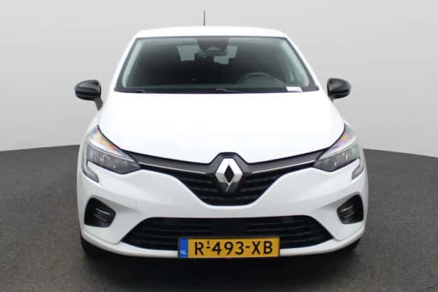 Renault Clio (2022) thumbnail 3