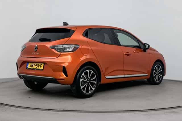 Renault Clio (2025) thumbnail 4