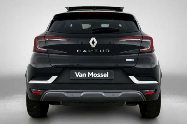 Renault Captur (2021) thumbnail 3