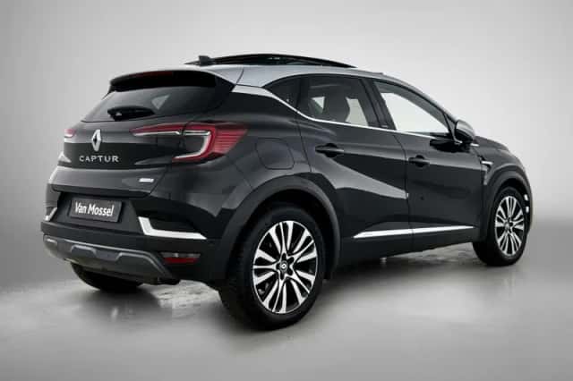 Renault Captur (2021) thumbnail 4