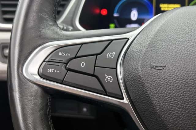 Renault Captur (2021) thumbnail 6