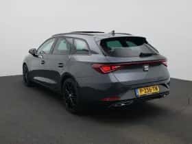 SEAT Leon (2022) thumbnail 2