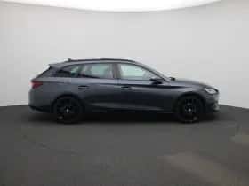SEAT Leon (2022) thumbnail 6