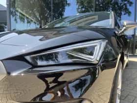 SEAT Leon (2025) thumbnail 2