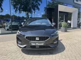 SEAT Leon (2025) thumbnail 3