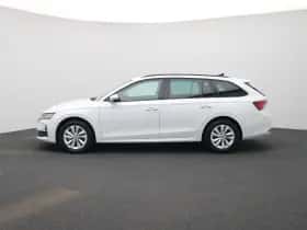 Škoda Octavia (2024) thumbnail 4